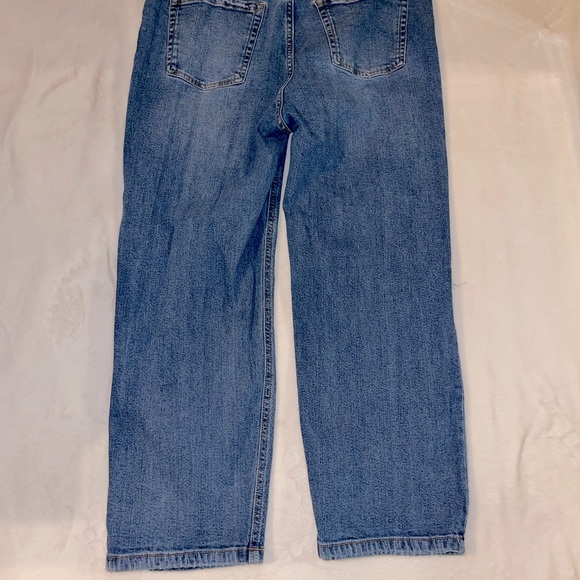 Jeansssssss - Picture 3 of 5